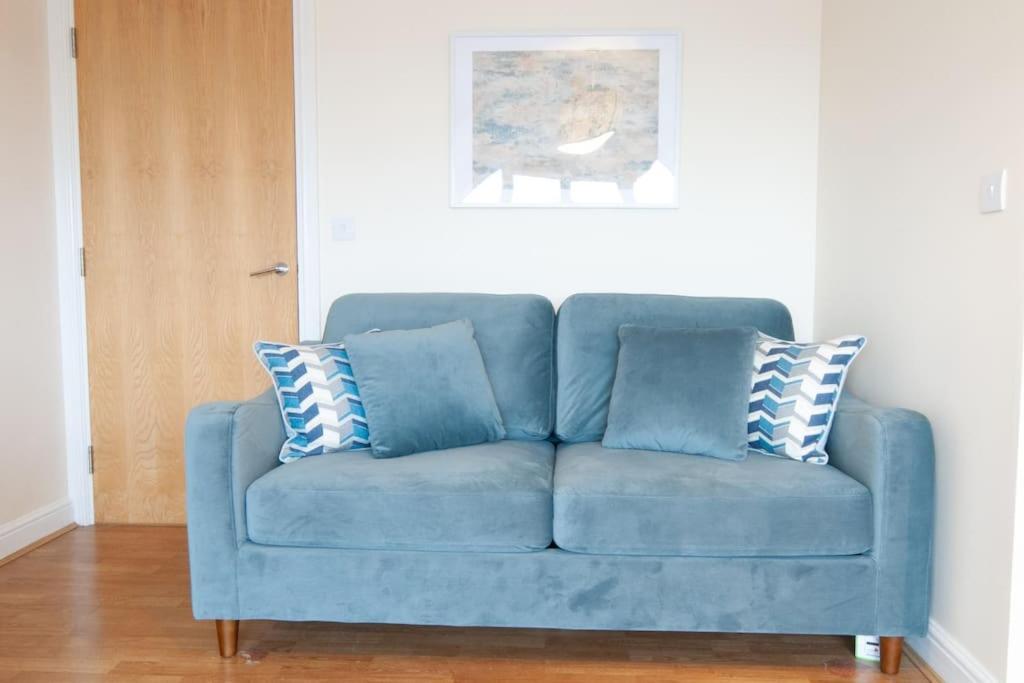 *New* 2-Bed Modern Apartment Burton-upon-Trent Eksteriør billede