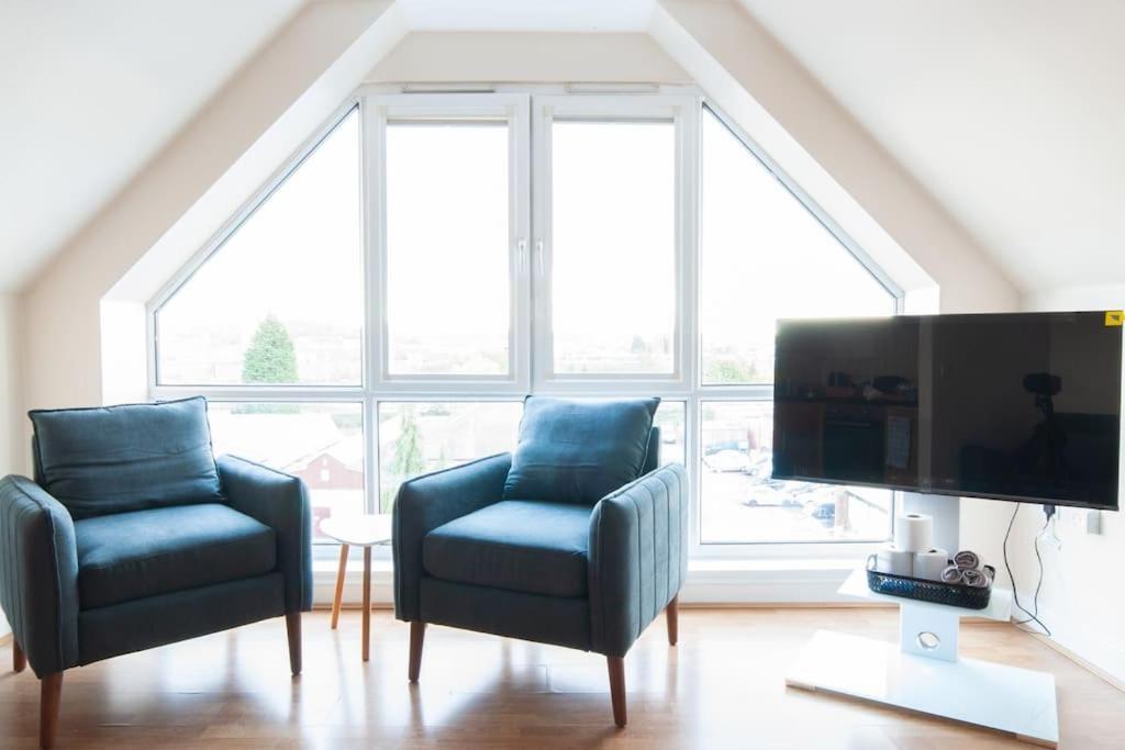*New* 2-Bed Modern Apartment Burton-upon-Trent Eksteriør billede